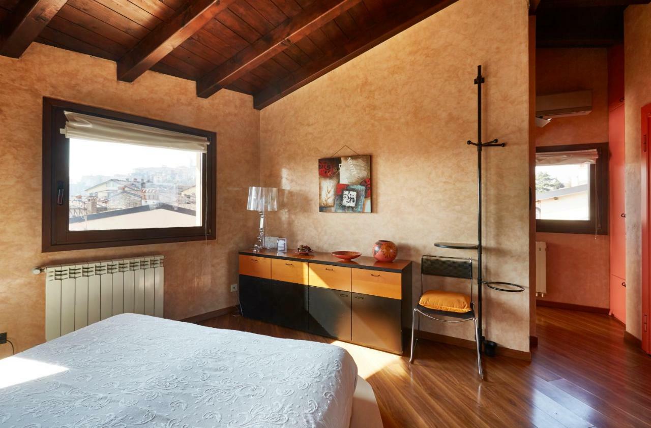 Casa Vacanza Fontana Del Delfino Bergame Extérieur photo